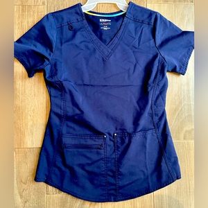 Scrub shirt for women